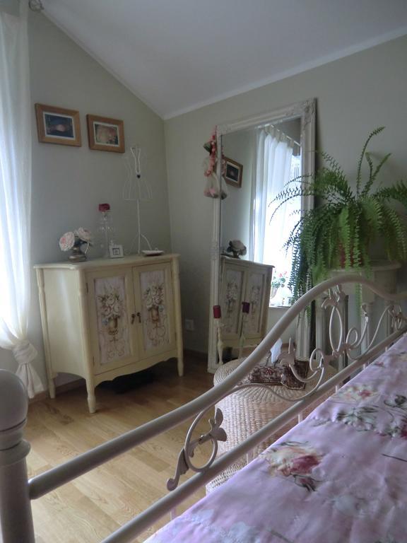 Kuressaare Romantic Apartment Exteriör bild
