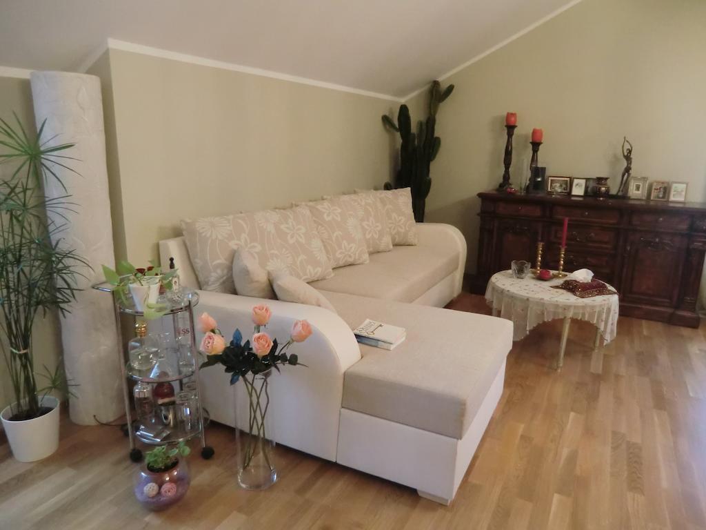 Kuressaare Romantic Apartment Rum bild