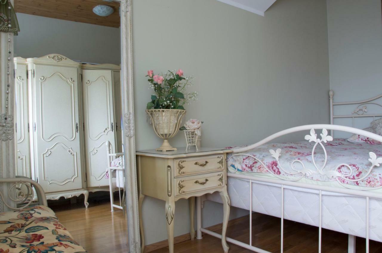 Kuressaare Romantic Apartment Exteriör bild